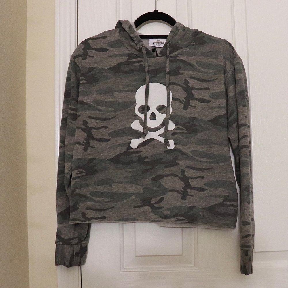 SoulCycle Camo Cropped Hoodie NWT (Small)